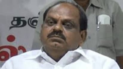 வருமான வரித்துறையிடம் வத்தி வச்சாரா வைத்திலிங்கம் !! கோபத்தின் உச்சத்தில் மன்னார்குடி குடும்பம்!!!