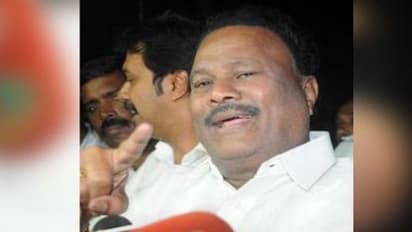 "அவசரமாக வந்திருக்கும்... அதனால் வெளியேறி இருப்பார்கள்...!" - கூட்டணி கட்சிகள் பற்றி திண்டுக்கல் சீனிவாசன் கிண்டல்...