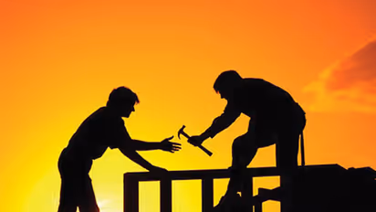 শ্রমিক দিবসের উদ্দেশ্য কি, ১ এপ্রিল কেন পালিত হয় এই বিশেষ দিন