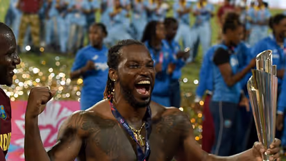 Chris Gayle makes lewd remarks in an interview again!