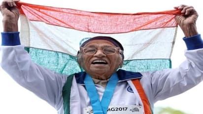 ‘செஞ்சூரி’ இந்திய பாட்டியின் சூப்பர் சாதனை... 100 மீட்டர் தொலைவே 74 நொடிகளில் கடந்து தங்கம் வென்றார்!