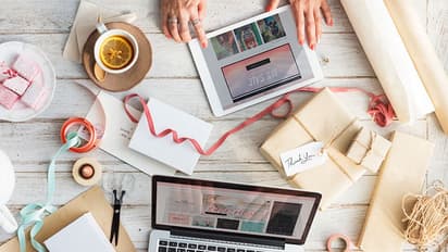 3 ways to keep your workplace desk clean and organised