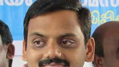 തന്നെ വോട്ട് വന്നുവീഴുമെന്ന് പാര്ട്ടി നേതൃത്വം വിചാരിച്ചു; പരിഹസിച്ച് ഡീന്