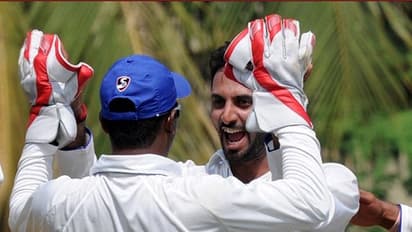 ಕನ್ನಡಿಗರ ದಾಳಿಗೆ ಮತ್ತೆ ಕುಸಿದ ರಾಜಸ್ಥಾನ; ಜಯದ ಹೊಸ್ತಿಲಲ್ಲಿ ಕರ್ನಾಟಕ