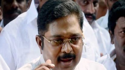 ஆட்டத்தை தொடங்கிய டி.டி.வி. தினகரன்! அதிமுக தொடக்க விழாவுக்கு சசி கொடுத்த டிப்ஸ்...