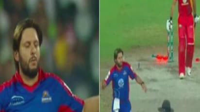 திறமைக்கு மரியாதை கொடுத்த அஃப்ரிடி!! குவியும் பாராட்டுகள்.. வைரல் வீடியோ