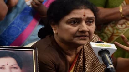 “சிறையில் இருந்து சாதித்த சசிகலா…!” - இன்று மாலை பதவியேற்பு விழா