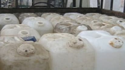 അട്ടപ്പാടിയില് 1000 ലിറ്റർ വാഷ് പിടിച്ചു; ചാരായവുമായി റിട്ട. എസ്ഐ അറസ്റ്റില്