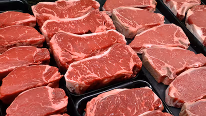 Law college issues memo to student for cooking beef on campus