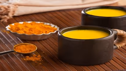 பல நோய்களுக்கு ஒரே தீர்வு “மஞ்சள் பால்”…