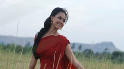 "பாவாடை தாவணி" அணிவதன் ரகசியம் என்ன தெரியுமா? 