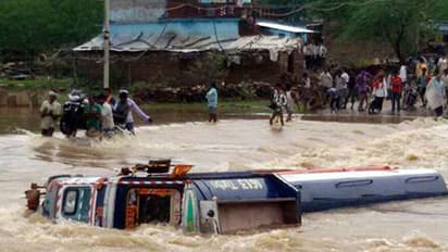 മദ്ധ്യപ്രദേശിലും രാജസ്ഥാനിലും വെള്ളപ്പൊക്കം; മരണം 20 ആയി