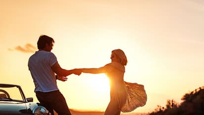 ಎಲ್ಲಿಯೋ ಕಳೆದು ಹೋಗುತ್ತಿದೆಯೇ ಯುವ ಜನಾಂಗ?