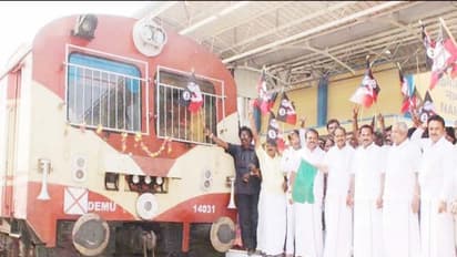 திருச்சி - கரூர் பயணிகள் இரயில் சேலம் வரை நீட்டிப்பு - மக்களின் நீண்ட நாள் கோரிக்கை ஒருவழியா நிறைவேறிற்று...