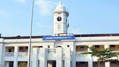 നിരോധനാജ്ഞ തുടരുന്നു: പാലക്കാടും കാസര്ഗോഡും ജനജീവിതം സാധാരണ നിലയില്