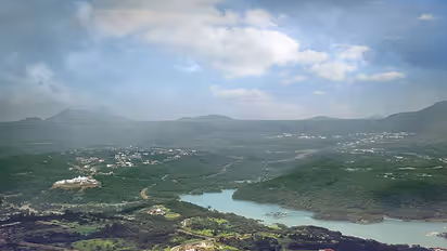 SC to auction Aamby Valley if Sahara fails to pay ₹5,000 crore