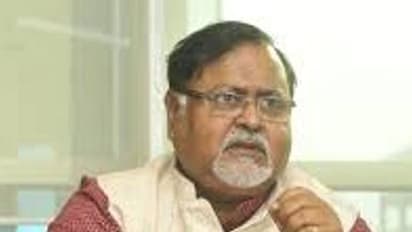 നായകള്ക്കായി ആശുപത്രി പണിയാന് ഒരുങ്ങി പശ്ചിമബംഗാള് മന്ത്രി