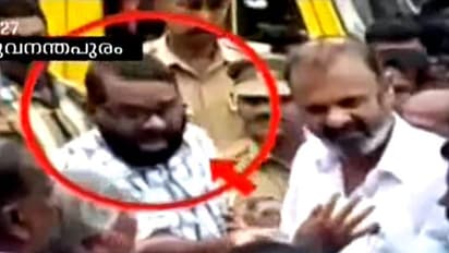 സി.കെ.ഹരീന്ദ്രന് എം.എല്.എയെ വിമര്ശിച്ച് സിപിഐ നേതാവ് ആനിരാജ