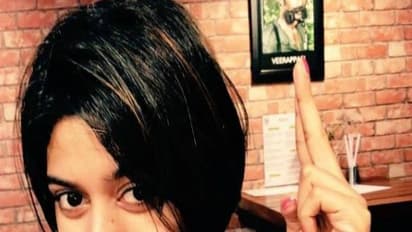 ஜூலியை விரட்டி அடித்த ரசிகர்களுக்கு ஓவியா வைத்த கோரிக்கை...!