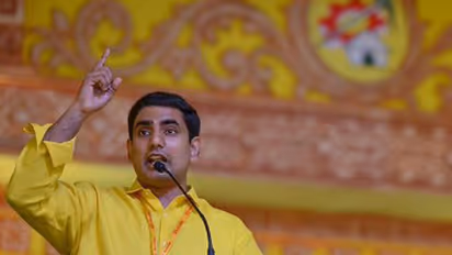 వైసిపి బాషలోనే ''నీ అమ్మ మొగుడెవరు'': జగన్ పై విరుచుకుపడ్డ నారా లోకేష్