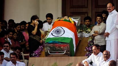 Fresh leaked 'audio clip' adds new twist to Jayalalithaa's death probe: Report