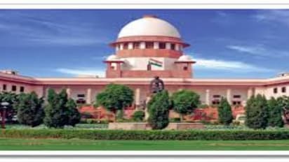 உச்ச நீதிமன்றத்தில் ப.சிதம்பரம் கடும் வாக்குவாதம்…இ.வி.எம். எந்திர தில்லுமுல்லு விவகாரத்தில், மத்தியஅரசு, தேர்தல்ஆணையத்துக்கு நோட்டீஸ்