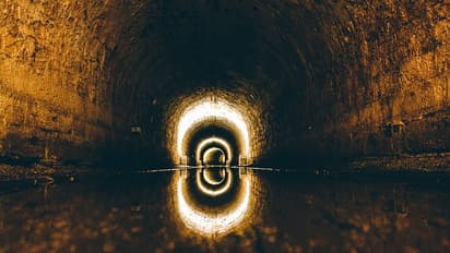 ಗೋಸ್ಟ್ ರೈಲಿನ ರಹಸ್ಯ: ಸುರಂಗ ಪ್ರವೇಶಿಸುತ್ತಿದ್ದಂತೆ ಮಾಯ 106 ಜನರಿದ್ದ ರೈಲು!