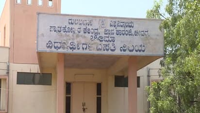 ಜೂಜುಕೋರರು, ವೈಶ್ಯವಾಟಿಕೆಯ ಕೇಂದ್ರವಾಗಿದೆ 2ಕೋಟಿ 20 ಲಕ್ಷ ರೂ. ವೆಚ್ಚದಲ್ಲಿ ನಿರ್ಮಾಣವಾಗಿರುವ ಲೇಡಿಸ್ ಪಿಜಿ