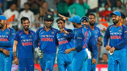 पहले वनडे मुकाबले में भारत की शानदार जीत, अंग्रेज़ 8 विकेट से हारे