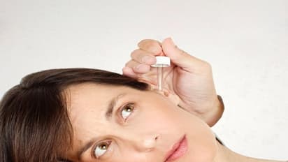 காதில் இருக்கும் தொற்றுக் கிருமிகளை அழிக்கும் ஆயில் - பயன்படுத்தி பாருங்கள் நீங்களே ஆச்சரியப்படுவீர்கள்...