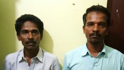 സ്പീക്കറുകള്ക്കുള്ളില് കടത്തുകയായിരുന്ന 2 കിലോ കഞ്ചാവ് പിടികൂടി