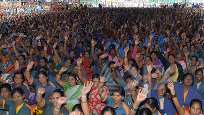 'We are still sweeping by hand': Visit to Singapore amazes Karnataka's purakarmikas