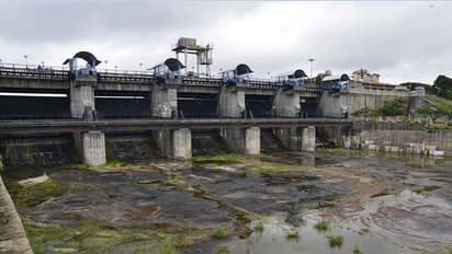 Water at KRS dam hits rock bottom