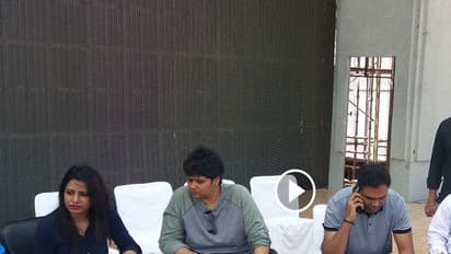 తెలుగు సభల్లో యాంకర్ ఉదయభాను బిజీ బిజీ (వీడియో)