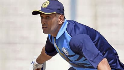 ಧೋನಿ ಸ್ಥಾನವನ್ನು ಪ್ರಶ್ನಿಸಿದ ಮತ್ತೋರ್ವ ಮಾಜಿ ಕ್ರಿಕೆಟಿಗ