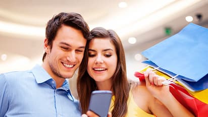 ಶಾಪಿಂಗ್ ನಲ್ಲಿ ಮೊಬೈಲ್ ಹೆಚ್ಚು ಬಳಸ್ತೀರಾ?ಹಾಗಾದ್ರೆ ನಿಮ್ಮ ಜೇಬು ಖಾಲಿ!