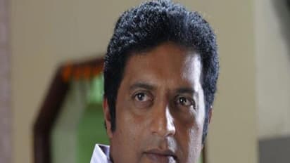 பத்து நாட்களுக்குள் மன்னிப்பு கேட்கணும் - பாஜக எம்.பி-க்கு, நடிகர் பிரகாஷ் ராஜ் கெடு...