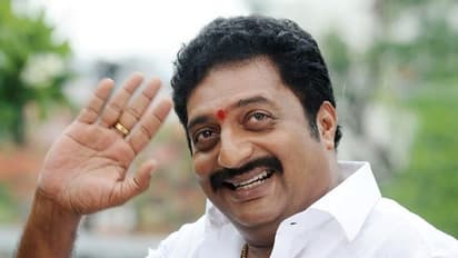 கர்நாடகாவில் பா.ஜ.க-வின் ”ஆட்டம் தொடங்கும் முன்னரே முடிந்து விட்டது”. டிவிட்டரில் பா.ஜ.க-வை நடிகர் பிரகாஷ்ராஜ் விமர்சனம்.