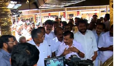 ശബരിമലയെ ദേശീയ തീര്ത്ഥാടന കേന്ദ്രമാക്കാൻ കേന്ദ്രത്തോട് ശുപാര്ശ ചെയ്യുമെന്ന് മുഖ്യമന്ത്രി