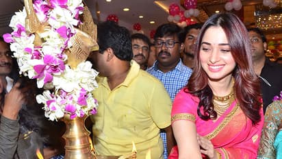 తమన్నాపై చెప్పులతో దాడి... షాక్