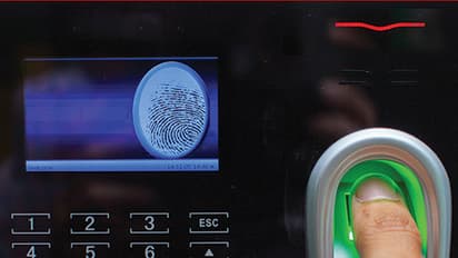 Fingerprint Fraud: ಮತ ಚಲಾವಣೆ ವೇಳೆ ವಂಚನೆ : ಸಾವಿರಾರು ರುಪಾಯಿ ಹಣ ಕಳೆದುಕೊಂಡ ಮಹಿಳೆಯರು!