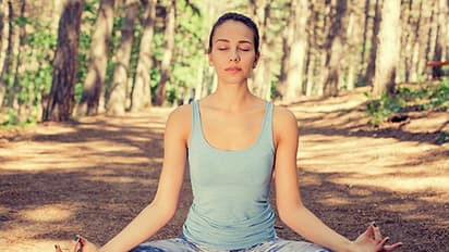 প্রতিদিন ঘুম থেকে উঠে প্রাণায়াম করুন, মিলবে সুফল ম্যাজিকের মতন