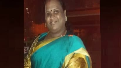 பல்வேறு துறைகளில் அசத்தி வரும் திருநங்கைகள் ; இந்தியாவின் முதல் வழக்கறிஞராக பொறுப்பேற்பு!