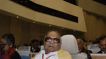 DMK chief M Karunanidhi admitted to hospital in Chennai