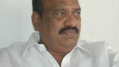 అనంతపురం ఉల్లికల్లు ఇసుకరీచ్ వద్ద జేసీ  ప్రభాకర్ రెడ్డి ధర్నా: ఉద్రిక్తత,  అరెస్టు