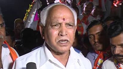 ಸಂತೋಷ್ ನಿವಾಸಕ್ಕೆ ಬಿಎಸ್'ವೈ ಭೇಟಿ; 1 ಲಕ್ಷ ರೂ ಪರಿಹಾರ ಧನ