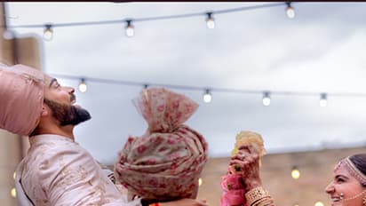 ದಾಂಪತ್ಯ ಜೀವನಕ್ಕೆ ಕಾಲಿಟ್ಟ ವಿರಾಟ್ ಕೊಹ್ಲಿ : ಇಟಲಿಯಲ್ಲಿ ಕೆಲವೇ ಕುಟುಂಬಸ್ಥರೊಂದಿಗೆ ನಡೆದ ವಿವಾಹ