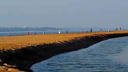 Mumbai college girl files false rape case, police let her off with only a warning