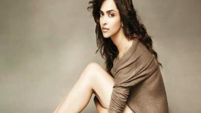 பத்மாவதி நடிகையின் நிர்வாண போஸ்.....என்னம்மா நீங்க இப்படி பண்றிங்களேமா....