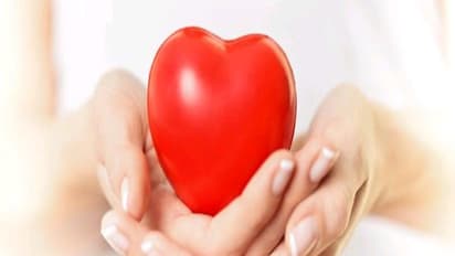 இதயம் ஆரோக்கியமாக இருக்க இந்தப் பழத்தை தினமும் சாப்பிட்டாலே போதும்...